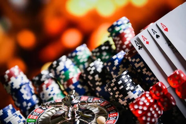 okitoto app home screen showing Liga 1 matches and live casino tables