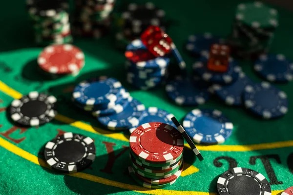 Qiu Qiu domino tiles and hand value combinations displayed on okitoto platform